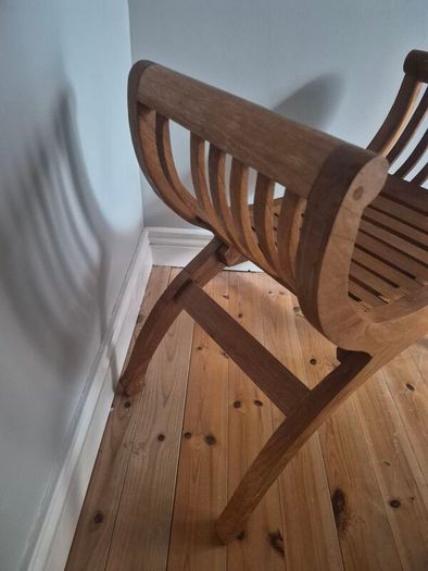bedroom chair
