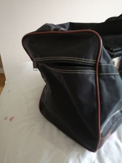 sportsbag/holdall