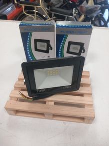 2 pcs x 10 Watt Spot Light LED Brand New in Box.