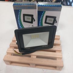 2 pcs x 10 Watt Spot Light LED Brand New in Box.