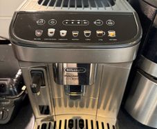 Delonghi Magnifica Evo coffee machine