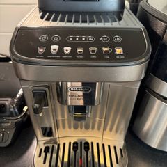 Delonghi Magnifica Evo coffee machine