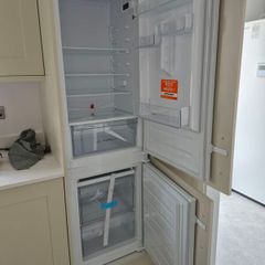 fridge and freezer Indesit. New unused