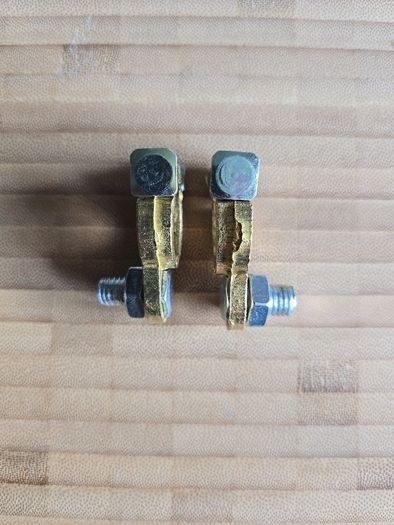 Battery clamps