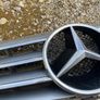 Mercedes 2005 clk200 front grill Image 2