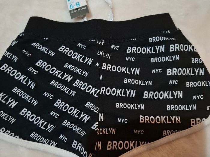 New girls shorts size 8-9 years