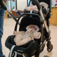 icandy peach blossom twin buggy and two maxi cozi car seats