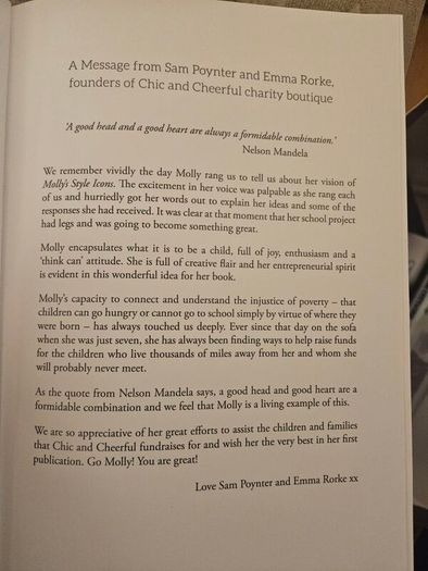 Molly's Style Icons. By Molly Parmeter. Signed First Edition Large Volume Hardback With Dustjacket In Good Condition.  See Photos For Same.