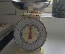 Retro style kitchen weighing scales - 5kg