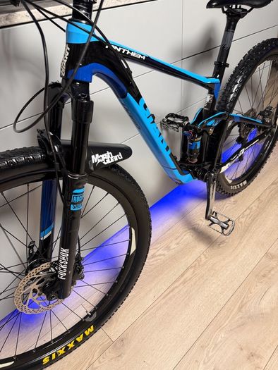 GIANT Athem Full Suspension Bike