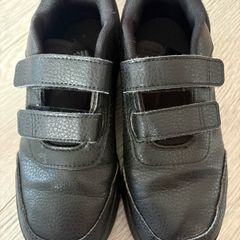 adidas boys trainers black UK2.5 EU35
