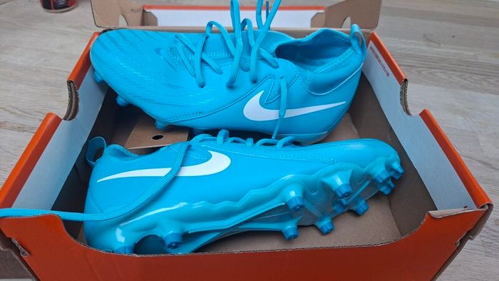 New Football Boots 5.5