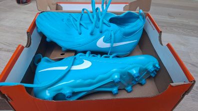 New Football Boots 5.5