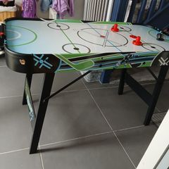 air hockey table