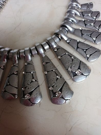 Costume  Necklace   Length  - 9".   SALE - HALF PRICE.