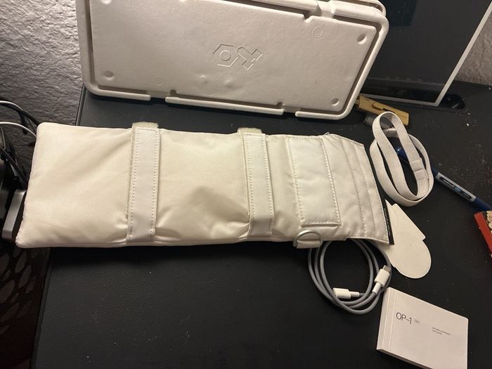 Op-1 Field Teenage Engineering