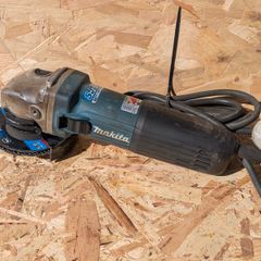 Makita 110v 1400w Angle Grinder