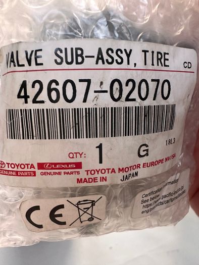 Toyota tyre sensor valve brand new