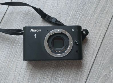 Nikon 1 J2 (Free Post)