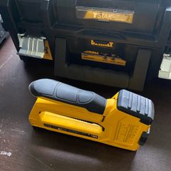 DeWalt 5-in-1 Multi-Duty Manual Tacker & Brad Nailer