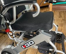 Electric wheelchair