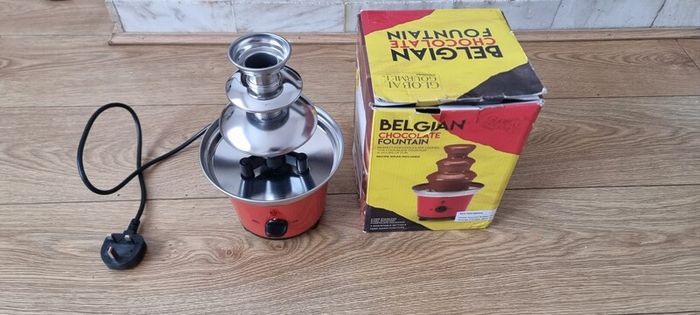 belgian chiclate fountain