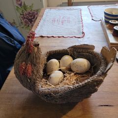 Hand-made Straw Hen and Eggs Ornament