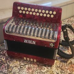 Wren B/C Diatonic Button Accordion - Excellent Condition