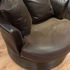 Swival chair