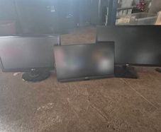 3 monitors - all working