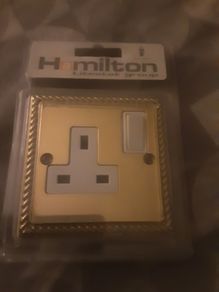 Classic Polished Brass Rope Edge Single Plug Socket from Hamilton Litestat Group