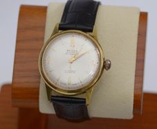 Vintage Swiss Gents Revida Gold Manual Watch