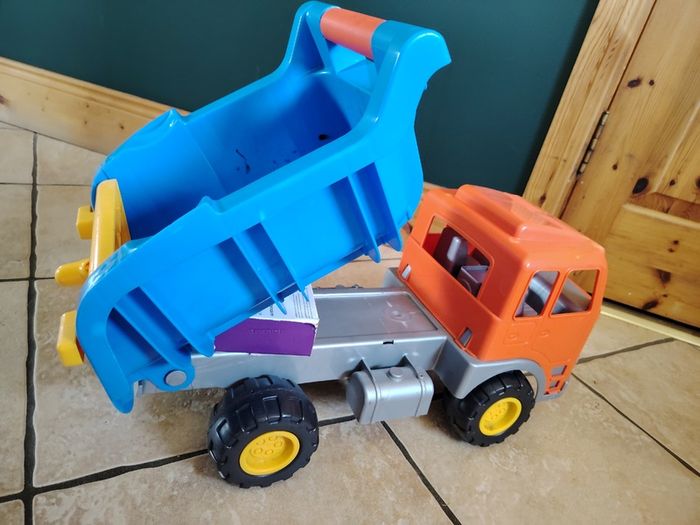 Dump Truck