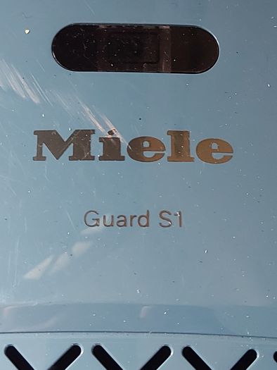 Miele Vacuum Cleaner, Model. STAFO, Type HS14, in excellent condition, works great with 4 Powerful suction settings