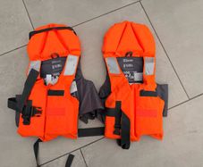 2 x Kids Life Vests