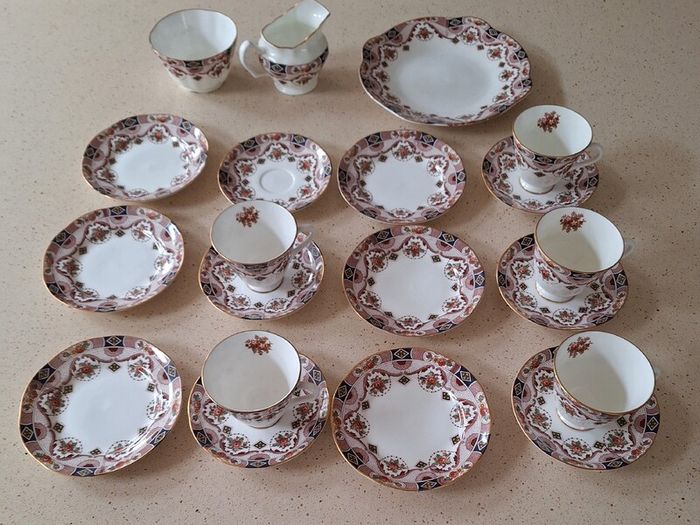 Royal Tara Carina 20 piece tea set
