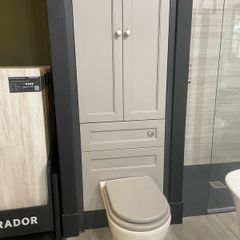 WC Fitted unit with shelves