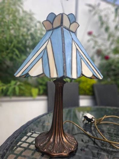 Beautiful Vintage Stained-glass Table Lamp