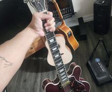Guitar Donner Jazz