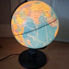 Globe lamp