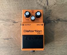 Boss DS-1 Classic Distortion pedal