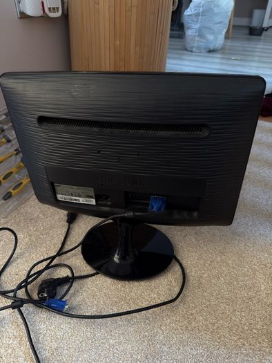 FREE Samsung 19 Monitor