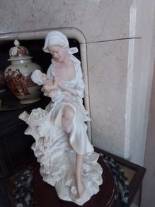 Large Mother & Child Statuette