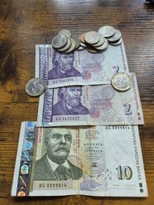 20 Bulgarian Lev in notes and coins