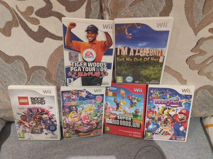 Wii with Mario Party 9, Boom Street, Mario Bros