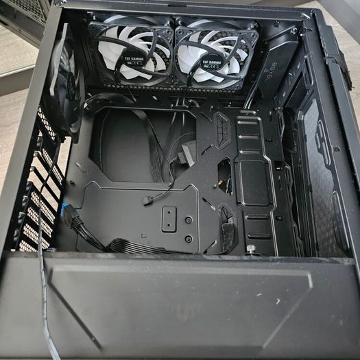 Asus TUF gaming pc case