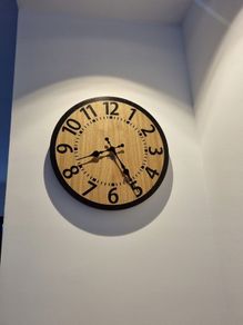 Modernclock (NEW Still in box) 33cm Oak