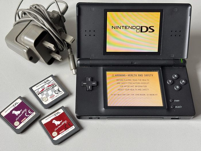 Nintendo DS Lite