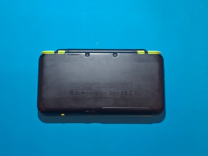 New 2DS XL Black & Lime (Modded)