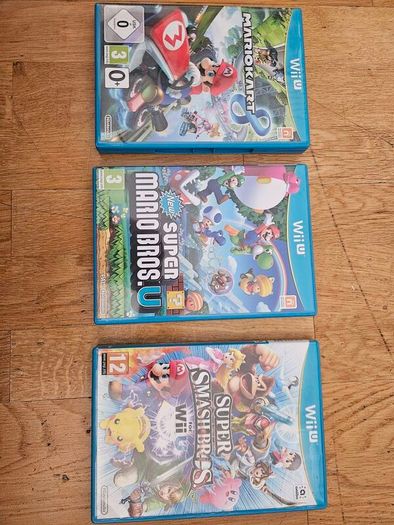 Nintendo Wii U. 3xSuper Mario games.